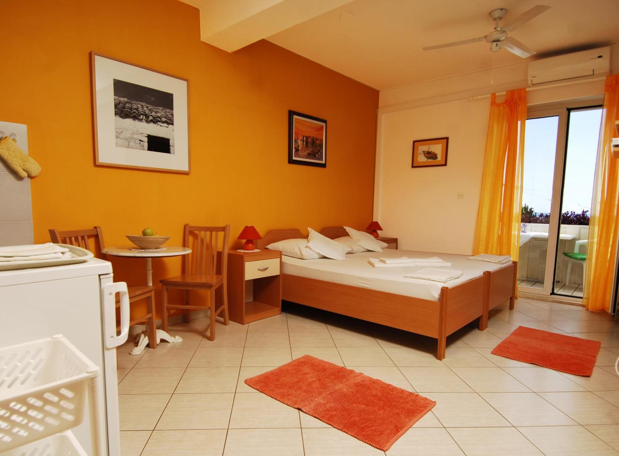 Apartment Mirela *