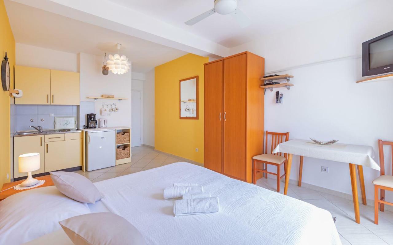 Mirela Apartment *